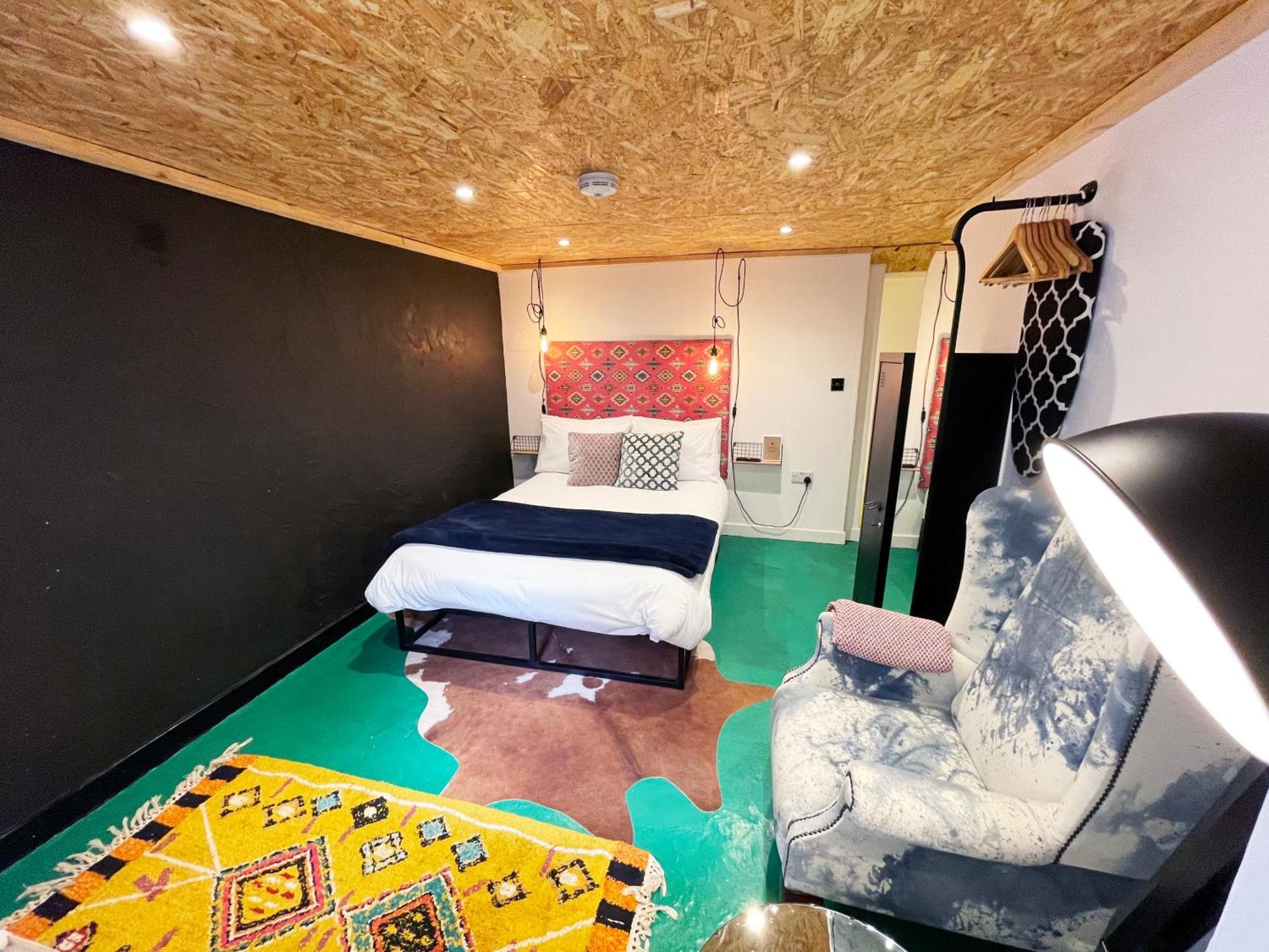 Fern Studio 1 Bedroom Apartment Лланголлен Екстер'єр фото